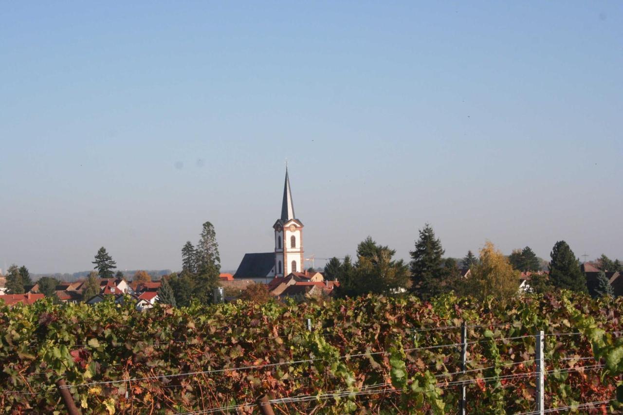 Ferienwohnung Spatzennest In Edesheim Kültér fotó